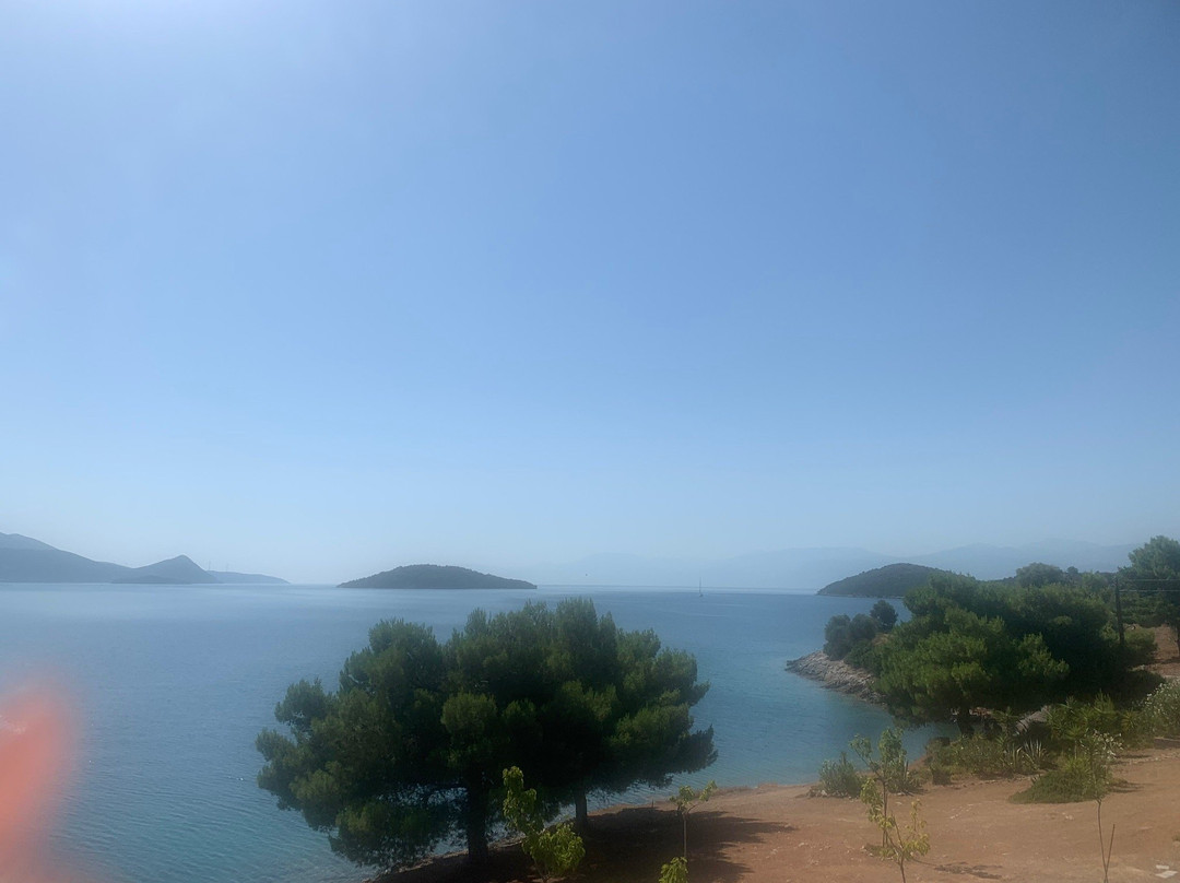 Trizonia Beach Hotel主图