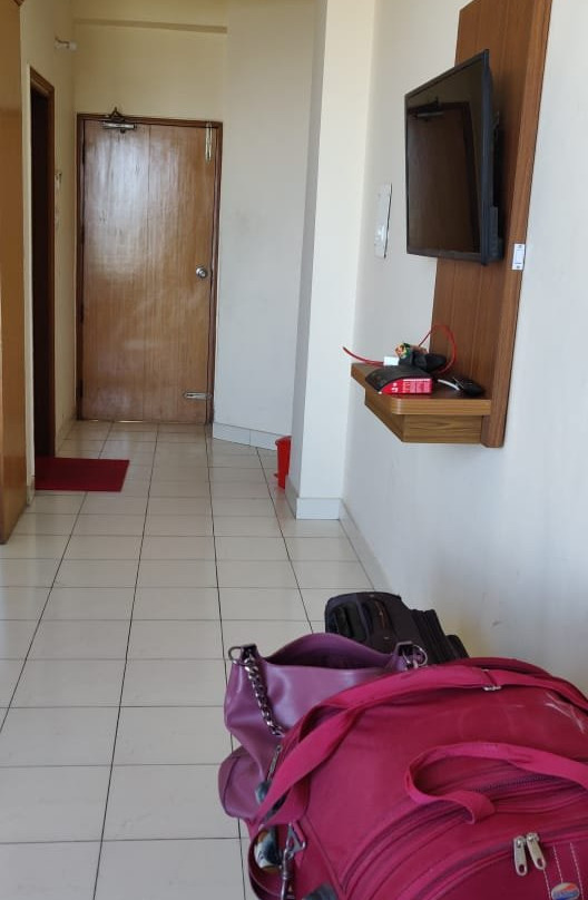 日落大酒店主图