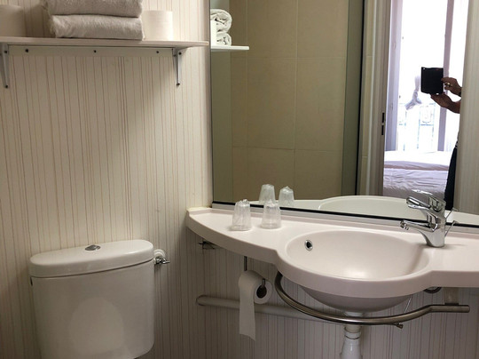 B&B HOTEL Orange主图