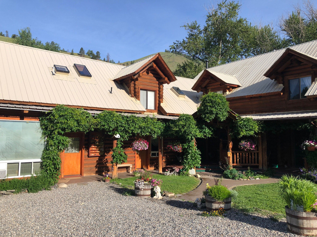 100 Acre Wood Lodge主图