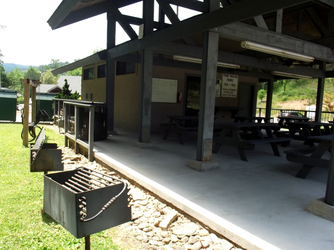 Carr's Northside Cottages & Motel主图