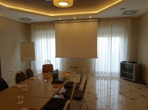 Litoraneo Suite Hotel主图