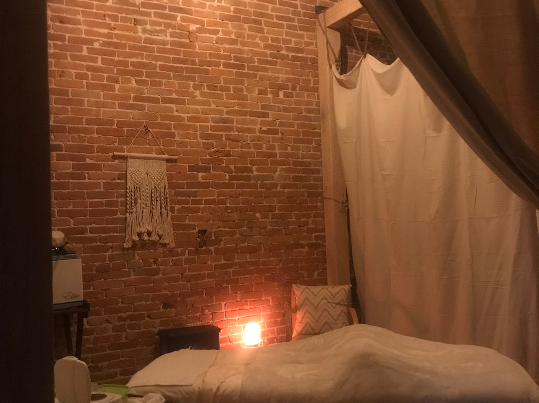 Juste Moi Yoga & Spa-Perryville必去景点