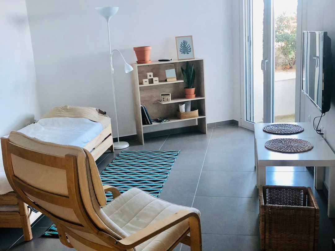 Vravrona Beach Apartments