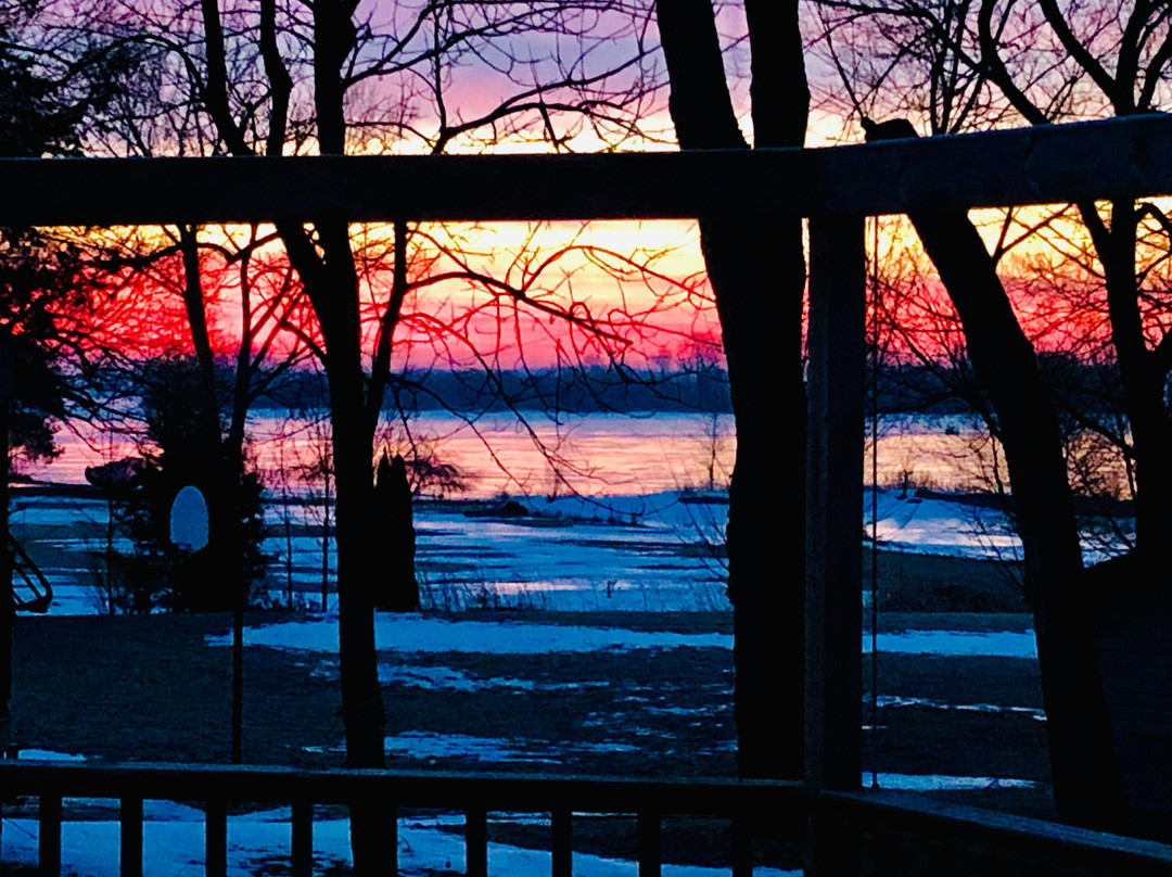 LiL Crow Native Arts-Tyendinaga Mohawk Territory必去景点