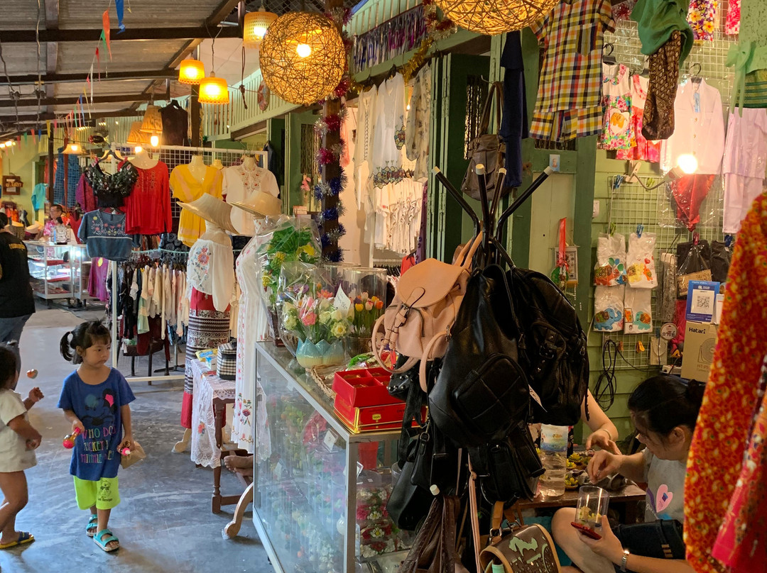 Gong Khong Market-挽巴茵必去景点