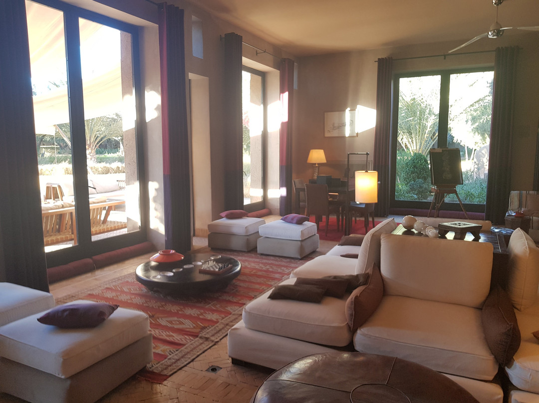 达阿拉姆酒店主图