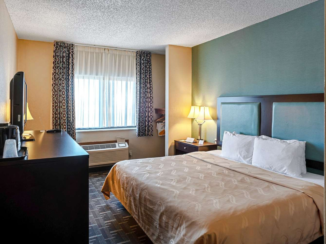 Quality Inn Galesburg Near US Highway 34 And I-74主图