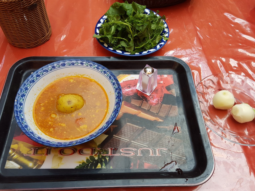 Ateshooni Guesthouse主图