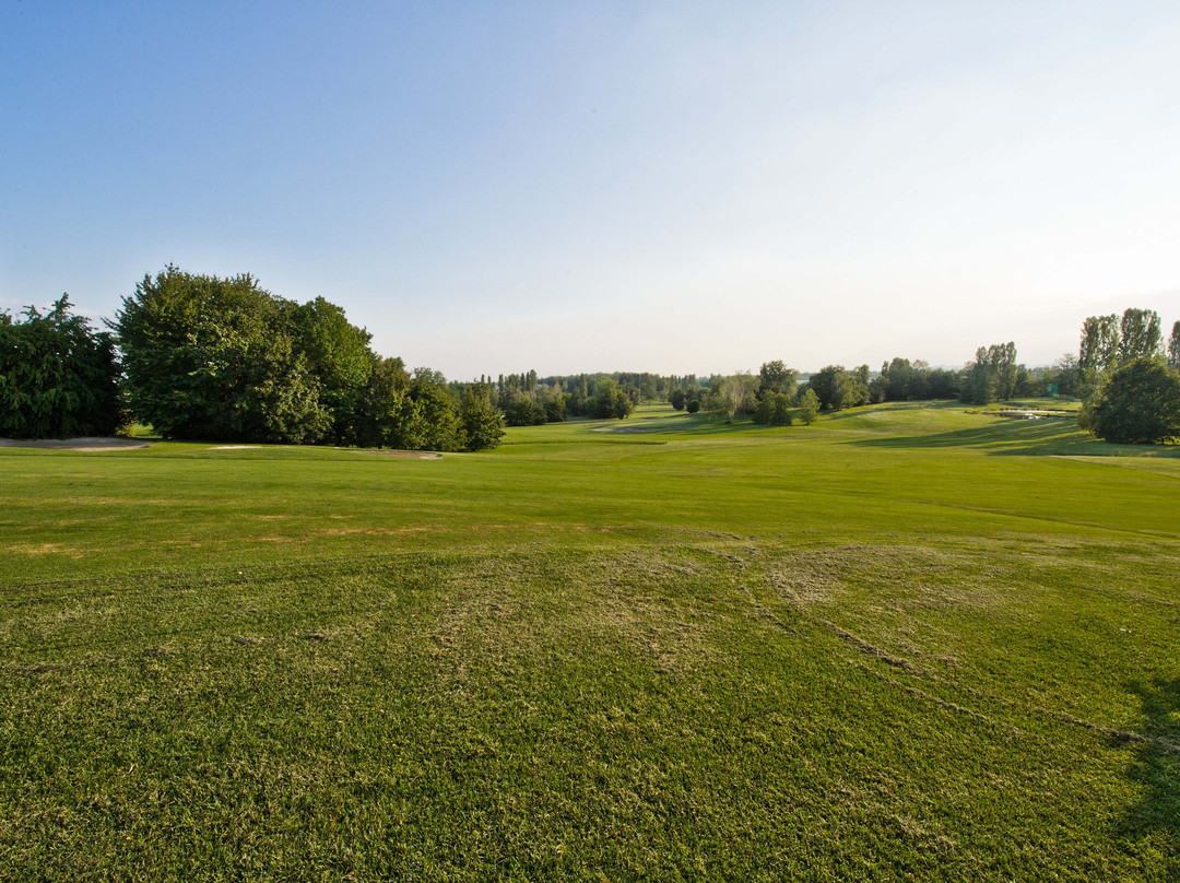 Golf Club Cavaglià-Cavaglia必去景点
