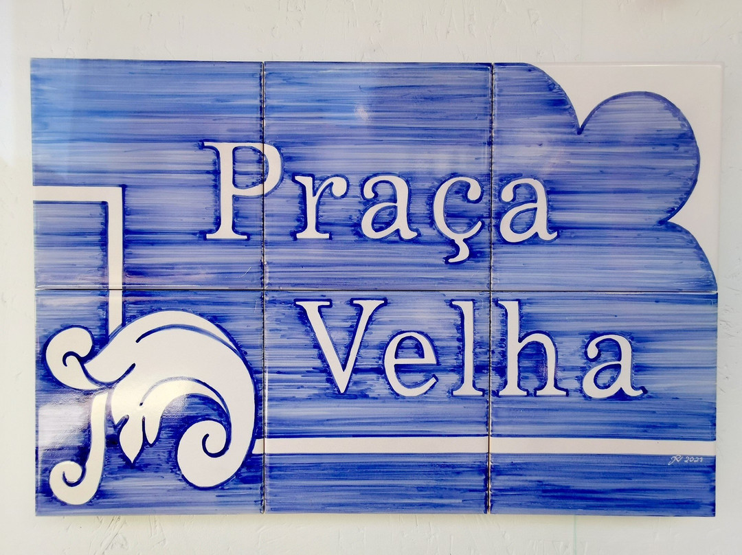 Porto da Cruz餐馆和美食-Praça Velha