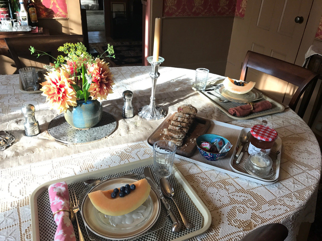 Harborside House主图