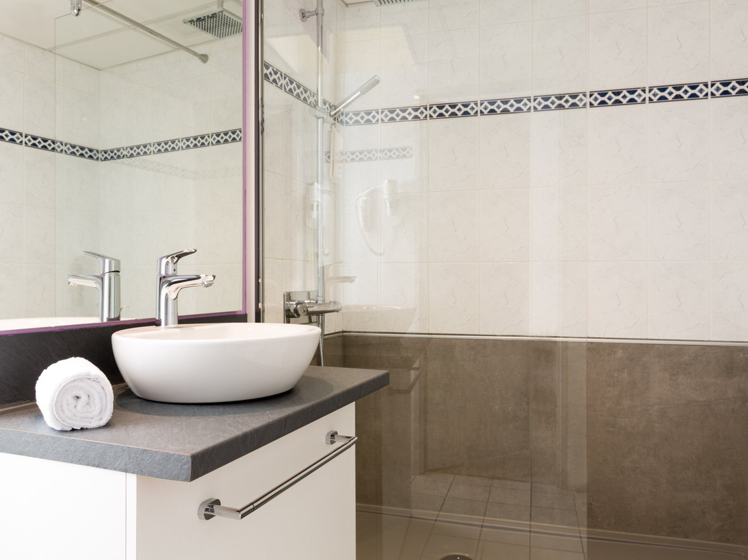 Brit Hotel Nevers Centre Gare主图