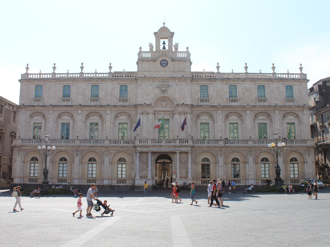 Palazzo Centrale-卡塔尼亚必去景点
