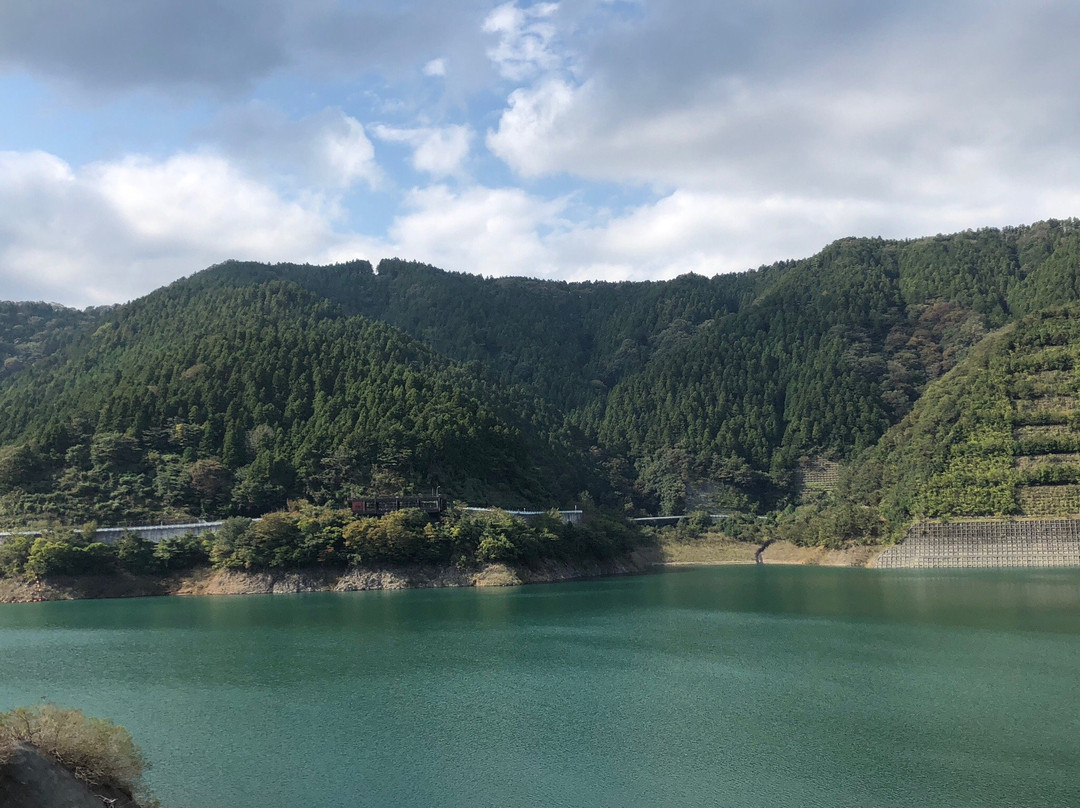 Lake Miyagase景点图片