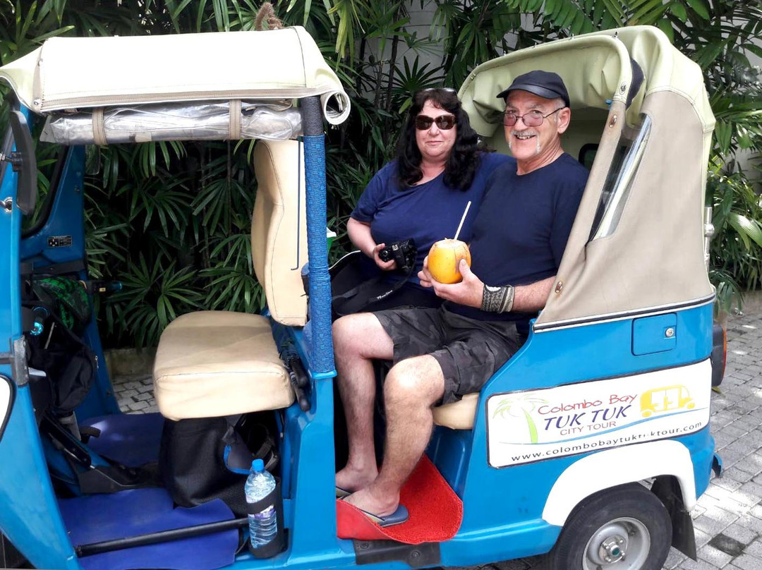 Colombo Bay Tuk Tuk City Tours景点图片
