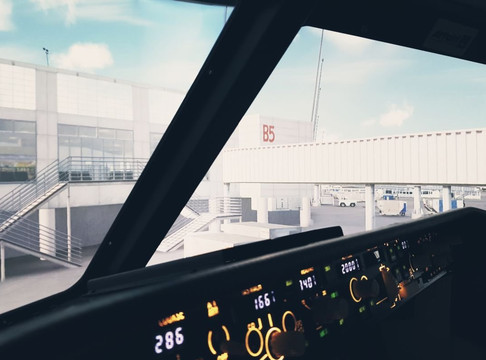 AirPoint - Flight Simulator Experience-华沙必去景点