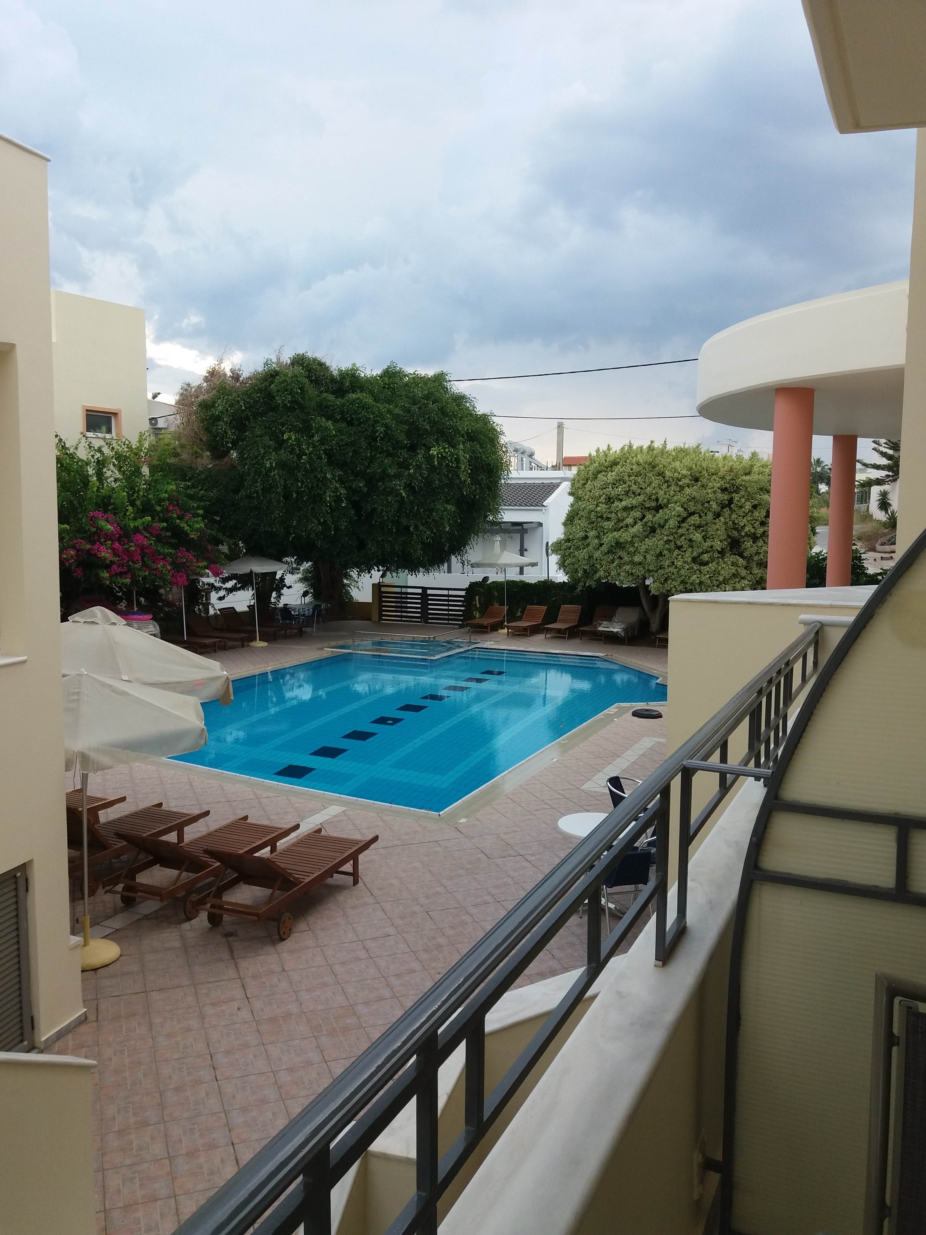 Yakinthos Hotel-泳池
