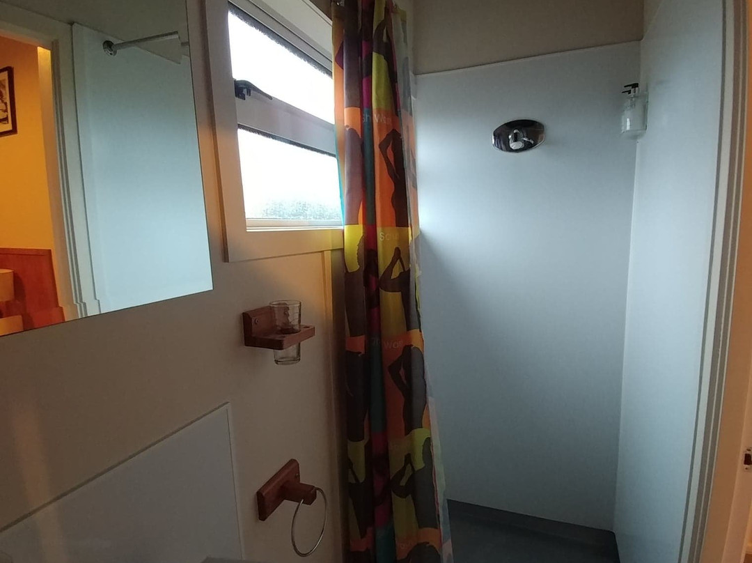 冒险汽车旅馆主图