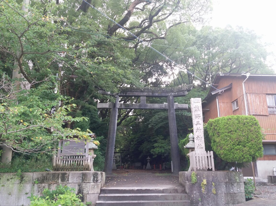 Kumano Sansho Shrine景点图片