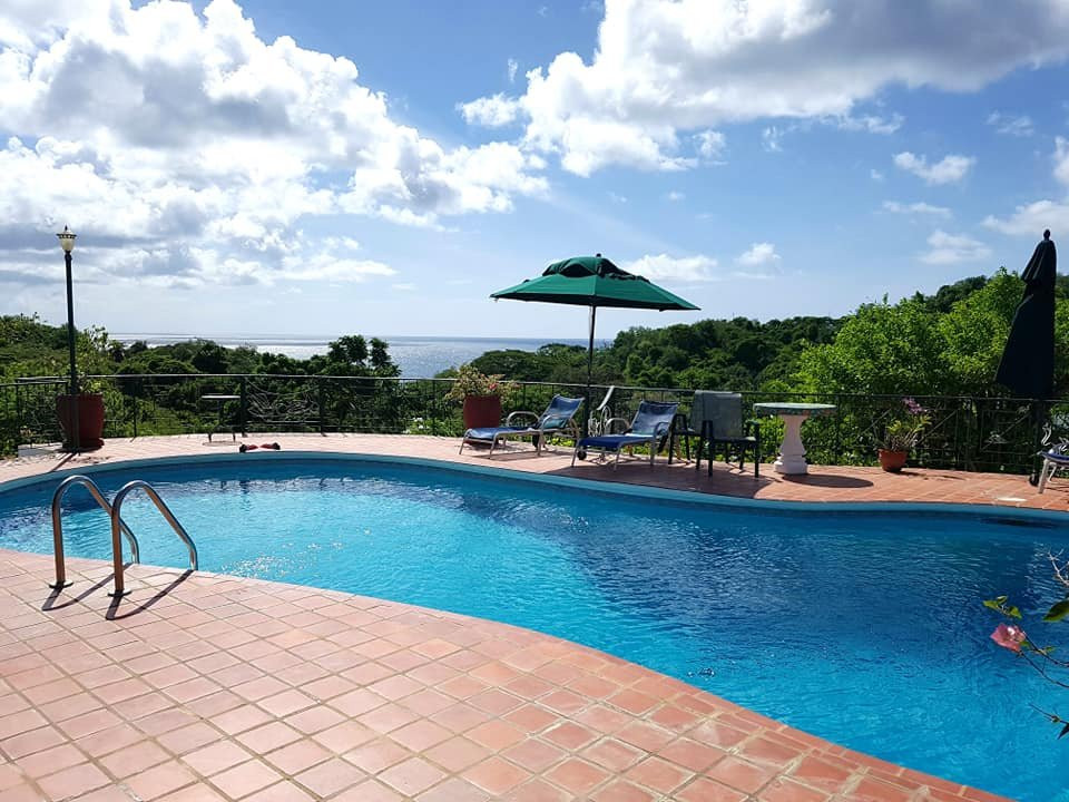 Top O' Tobago Villa & Cabanas主图