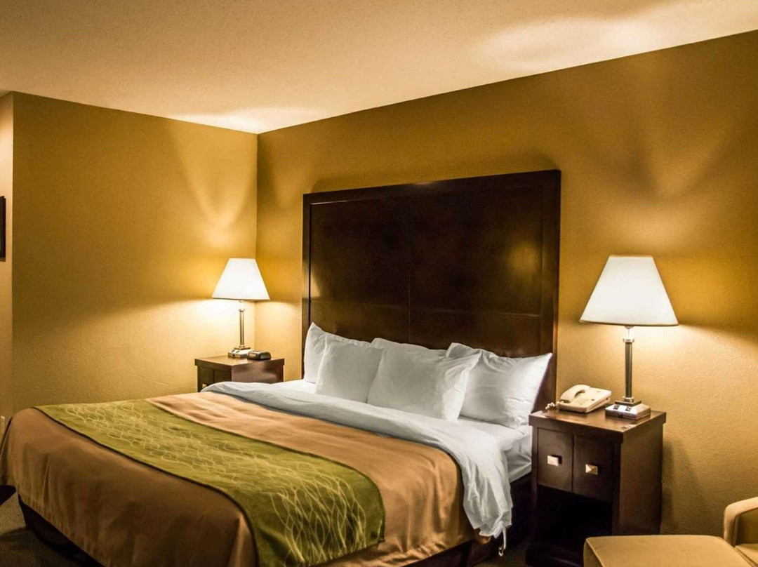 Holiday Inn Express Cincinnati North - Monroe by IHG主图