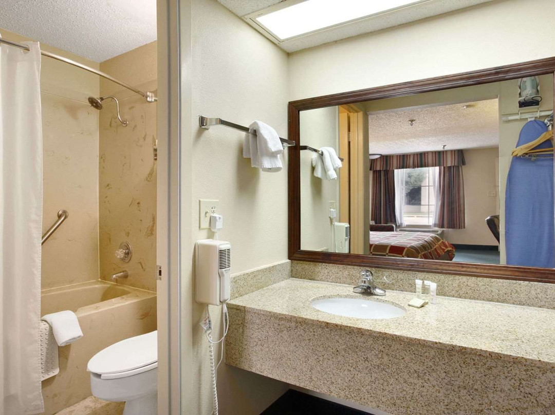 Super 8 by Wyndham New Iberia主图