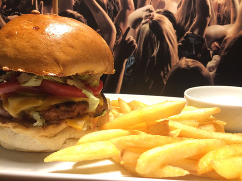 Club 13-康斯坦萨必去景点