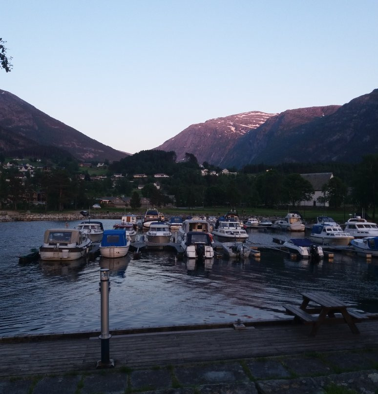 Kinsarvik fjordhotel主图