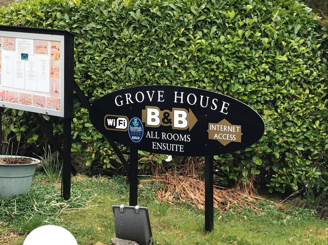 Grove House主图