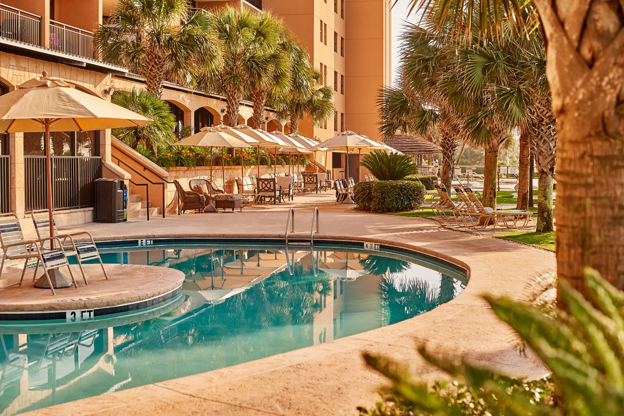 Island Vista Oceanfront Resort-官方