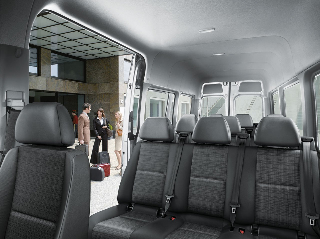 Metro Sedan and Limousine Omaha-奥马哈必去景点