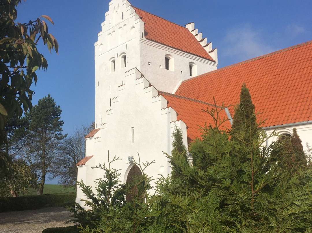 Onsbjerg kirke-翁斯山必去景点
