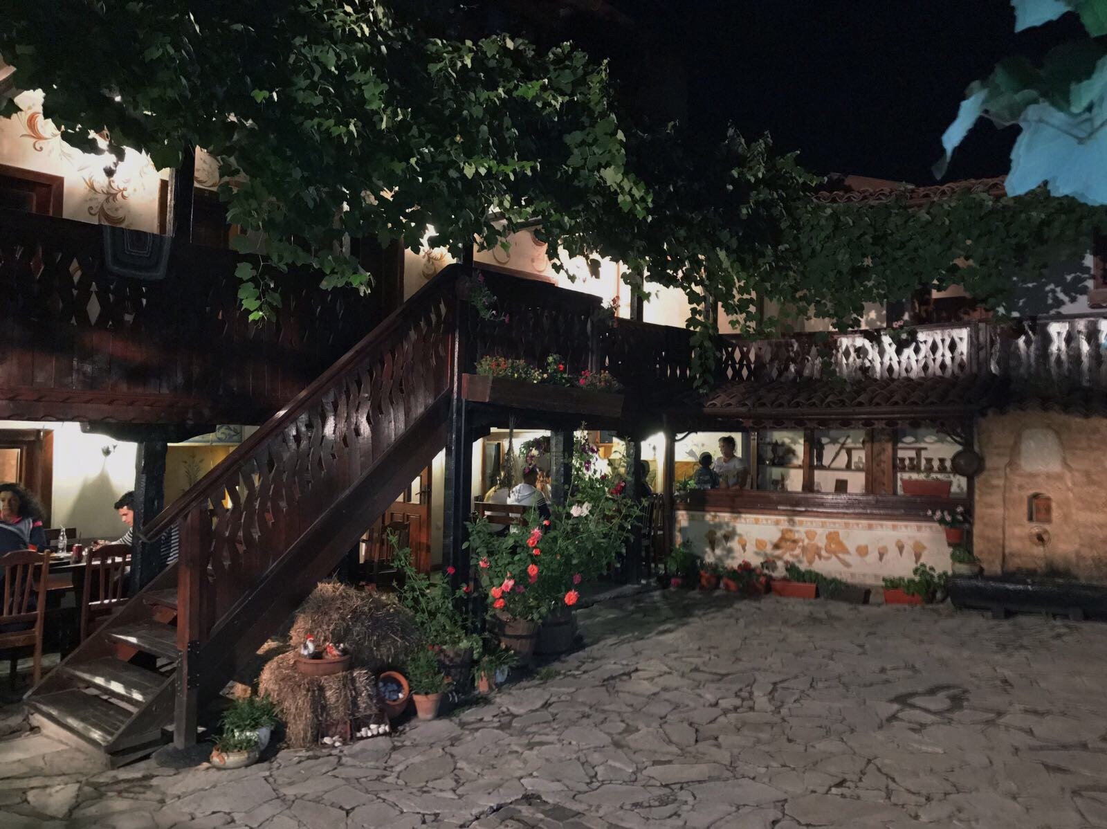 The Old House Family Hotel-官方