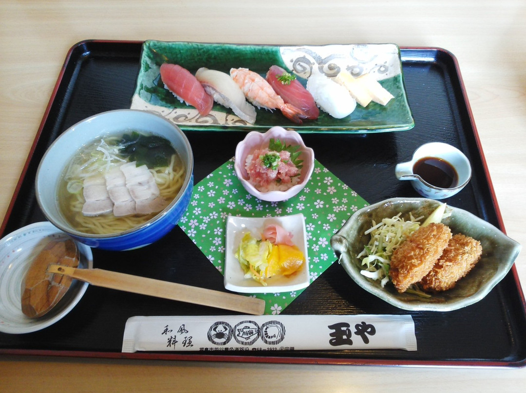 すしと麺・丼・膳 玉や