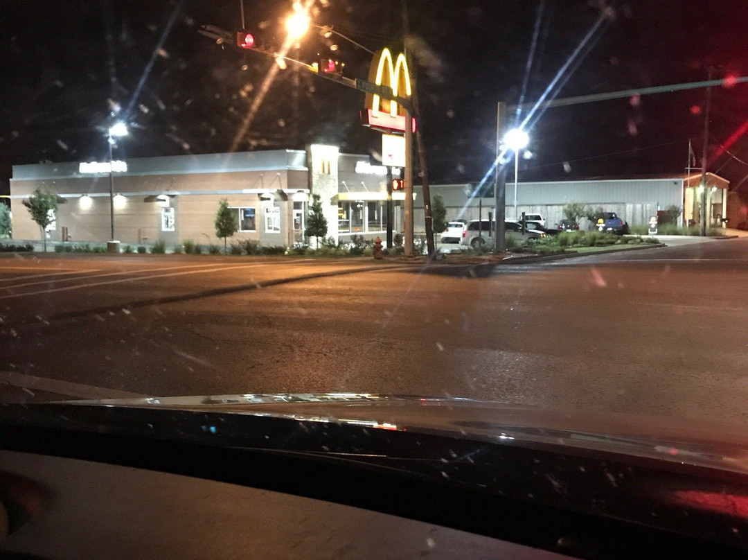 Edgewood餐馆和美食-McDonald's