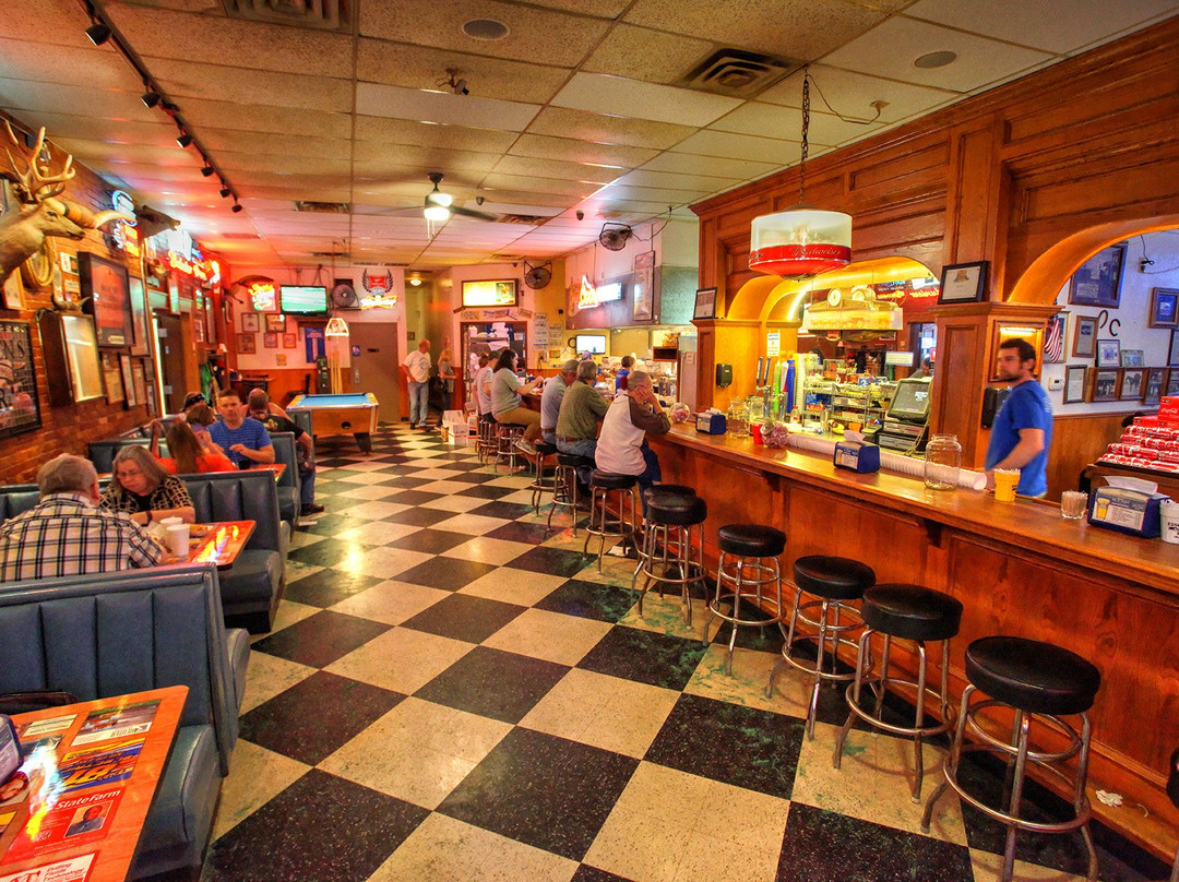 Geary餐馆和美食-Eischen's Bar