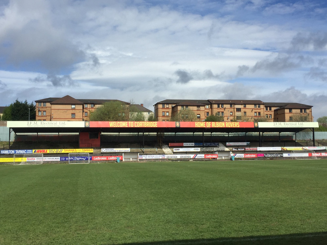 Cliftonhill Stadium景点图片