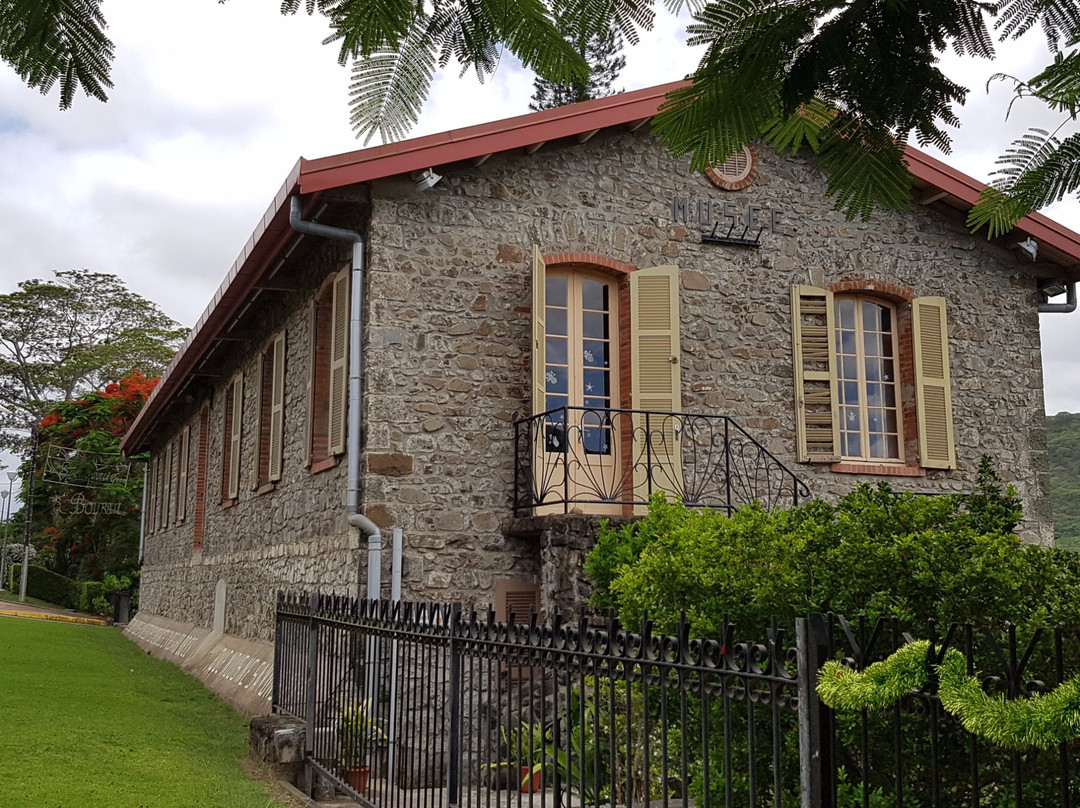 CAB EXPRESS Mr Carel Chambon-努美阿必去景点