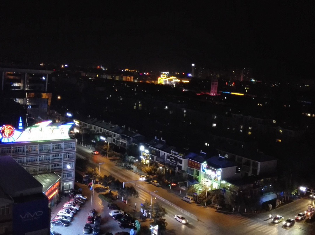 信达君悦天下酒店主图