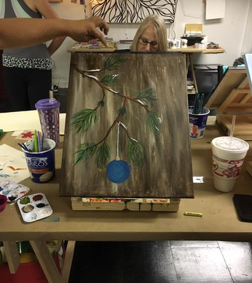 Hands On Art Studio & Gallery-罗拉必去景点