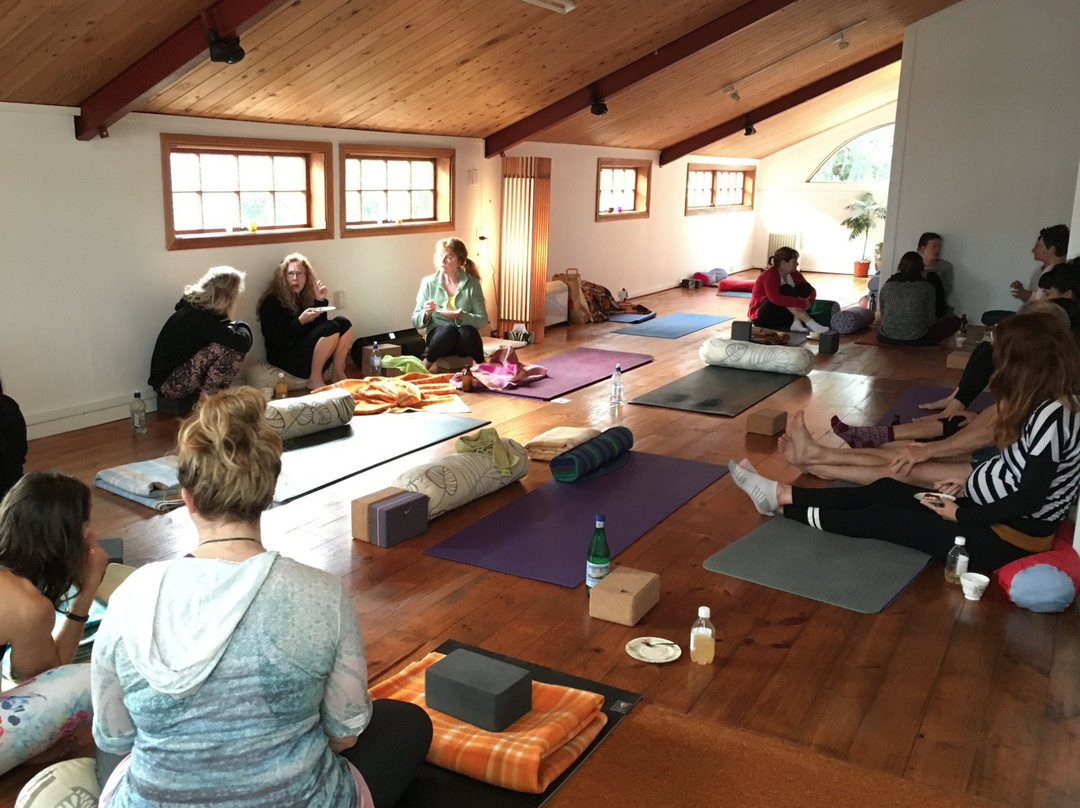 Yoga at The Space-拉格伦必去景点
