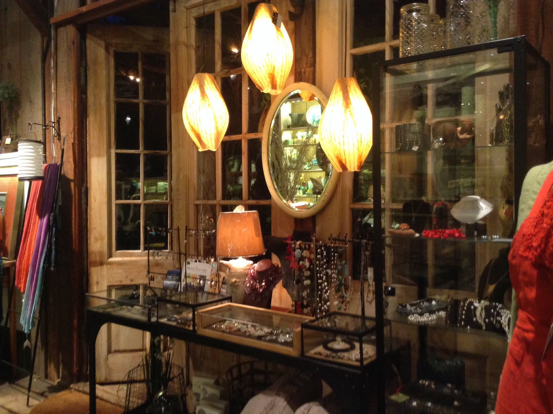 The Barn Swallow Artisan Gallery-夏洛茨维尔必去景点