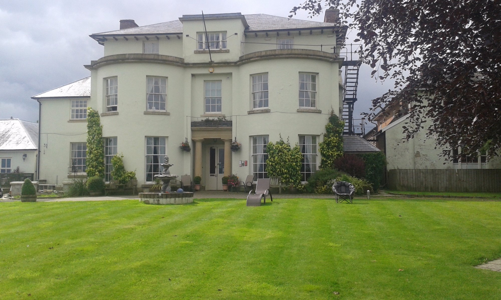 Edderton Hall Country House-浴室