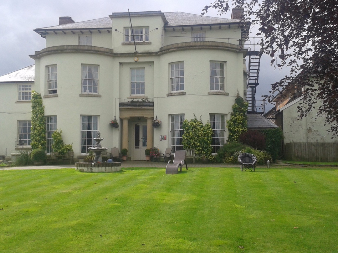 Edderton Hall Country House主图