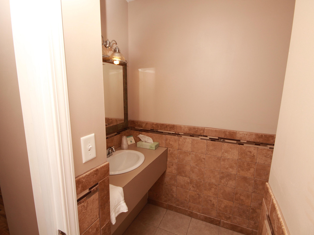 Edmonds Au Gres Inn主图