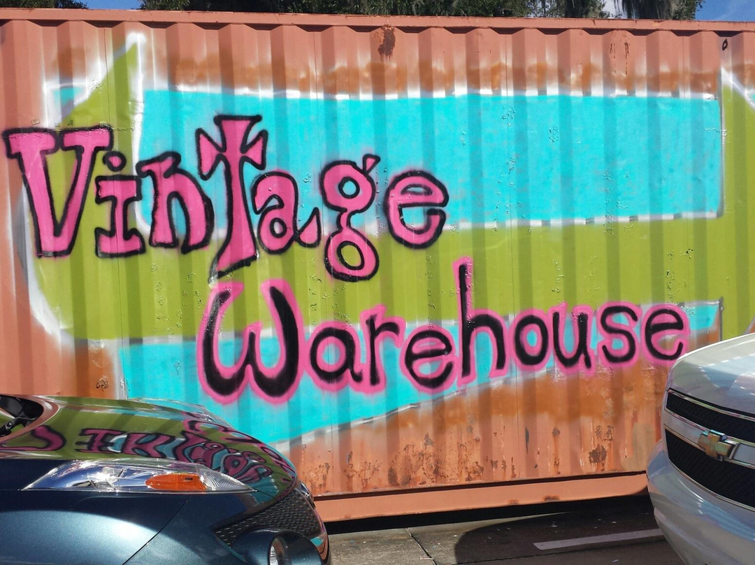 VINTAGE WAREHOUSE-莱克兰必去景点