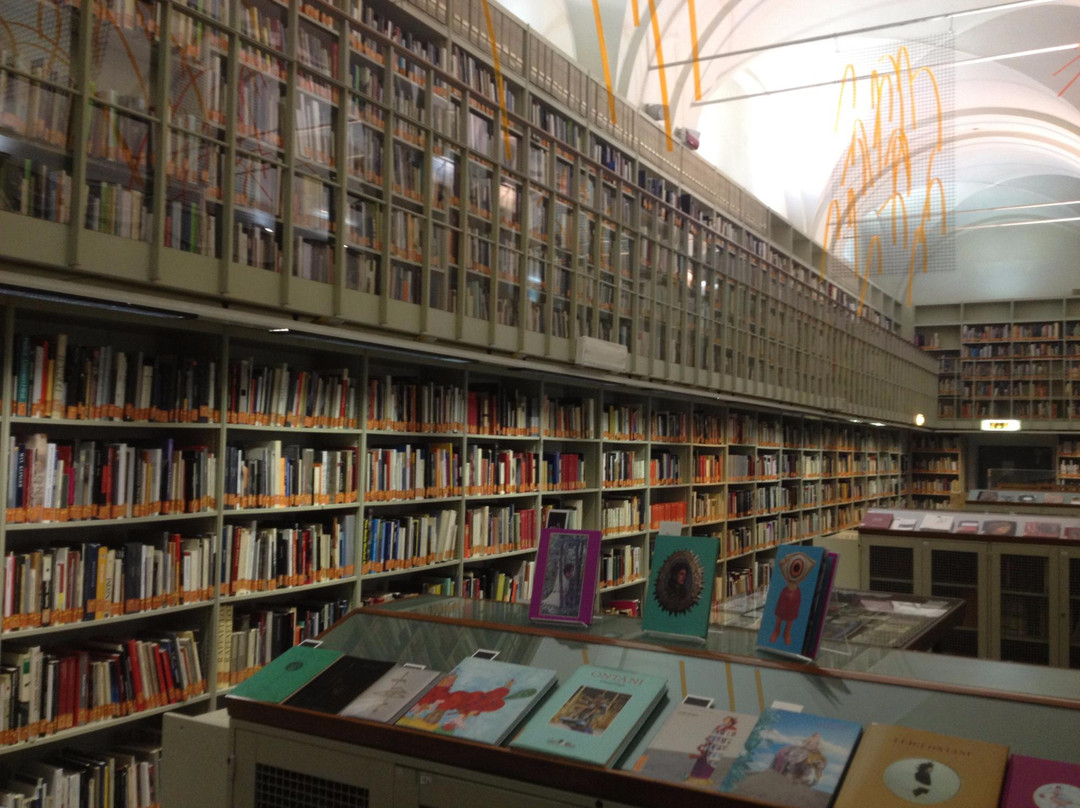 Biblioteca Civica d'Arte Luigi Poletti景点图片