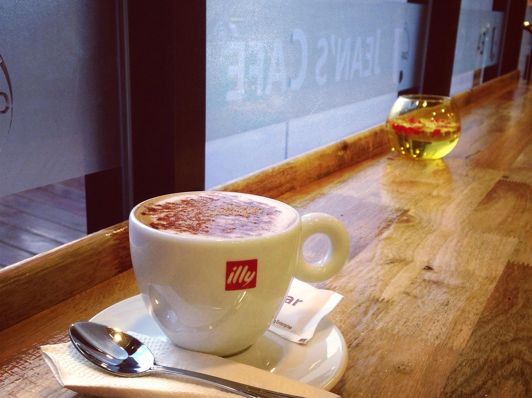 Sueydongkorn餐馆和美食-Jean's Cafe