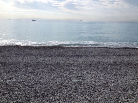 蓝滩-尼斯必去景点